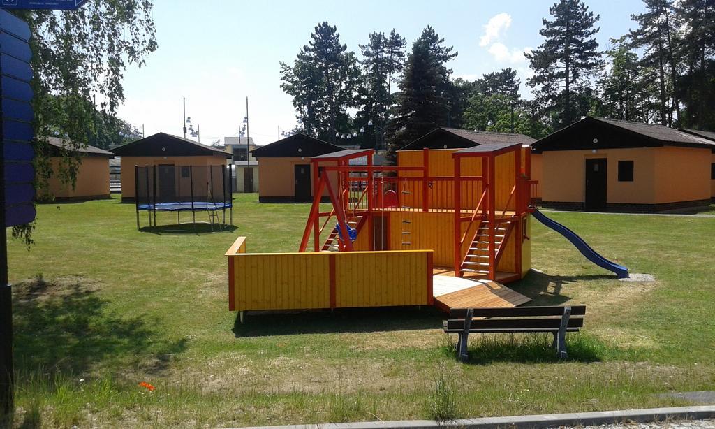 Вилла Sportcentrum Dvorak Глубока-над-Влтавой Экстерьер фото