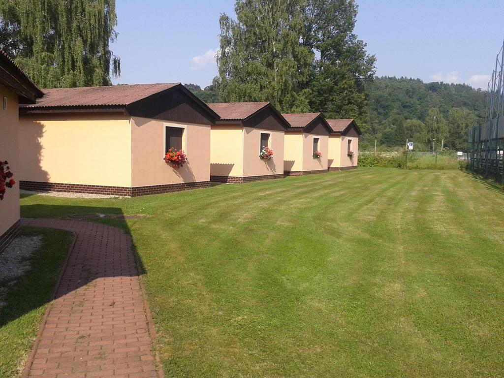 Вилла Sportcentrum Dvorak Глубока-над-Влтавой Экстерьер фото